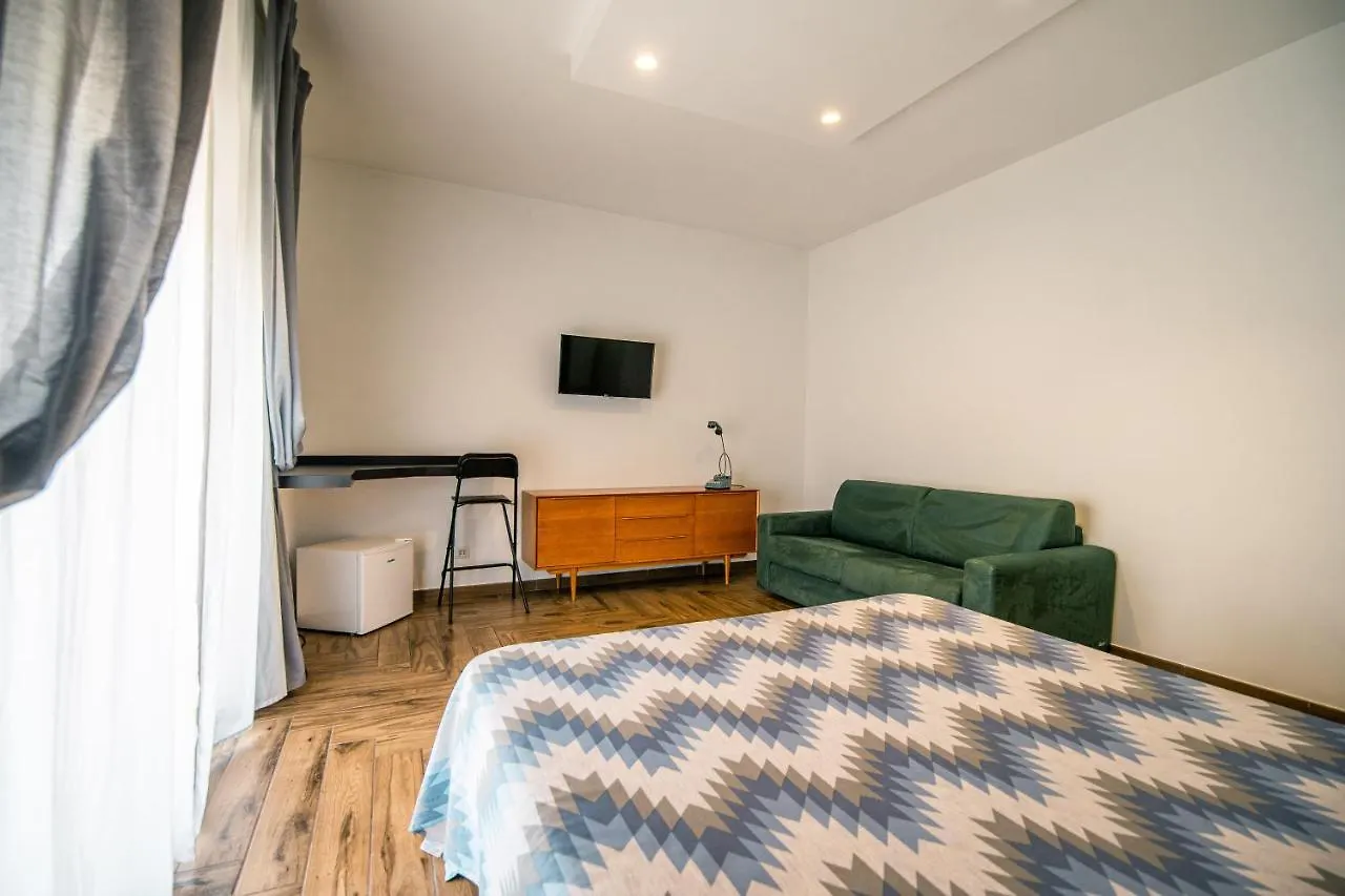 Hub Ferroviario - 12 Posti Letto Per Il Tuo Gruppo A Napoli Con Wifi E Netflix Bed & Breakfast Italy