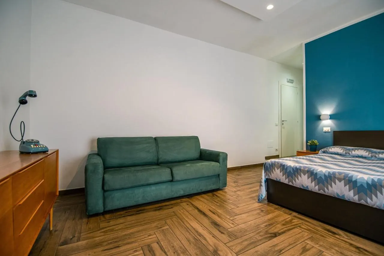 Hub Ferroviario - 12 Posti Letto Per Il Tuo Gruppo A Napoli Con Wifi E Netflix Bed & Breakfast