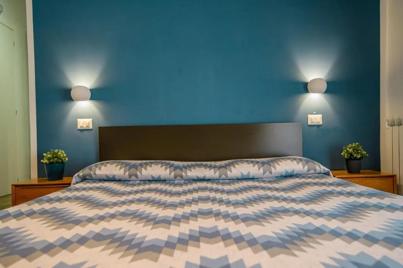 Hub Ferroviario - 12 Posti Letto Per Il Tuo Gruppo A Napoli Con Wifi E Netflix Bed & Breakfast