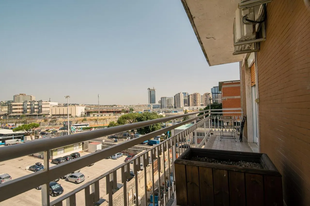 Hub Ferroviario - 12 Posti Letto Per Il Tuo Gruppo A Napoli Con Wifi E Netflix Bed & Breakfast 0*, Naples Italy