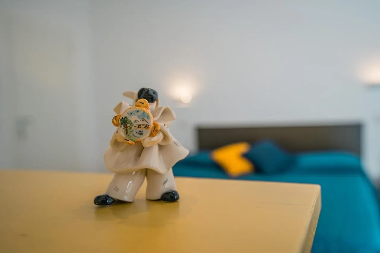 Hub Ferroviario - 12 Posti Letto Per Il Tuo Gruppo A Napoli Con Wifi E Netflix Bed & Breakfast