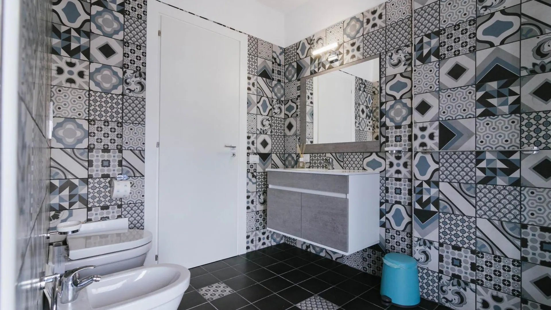 Hub Ferroviario - 12 Posti Letto Per Il Tuo Gruppo A Napoli Con Wifi E Netflix Bed and Breakfast Bed & Breakfast Napels