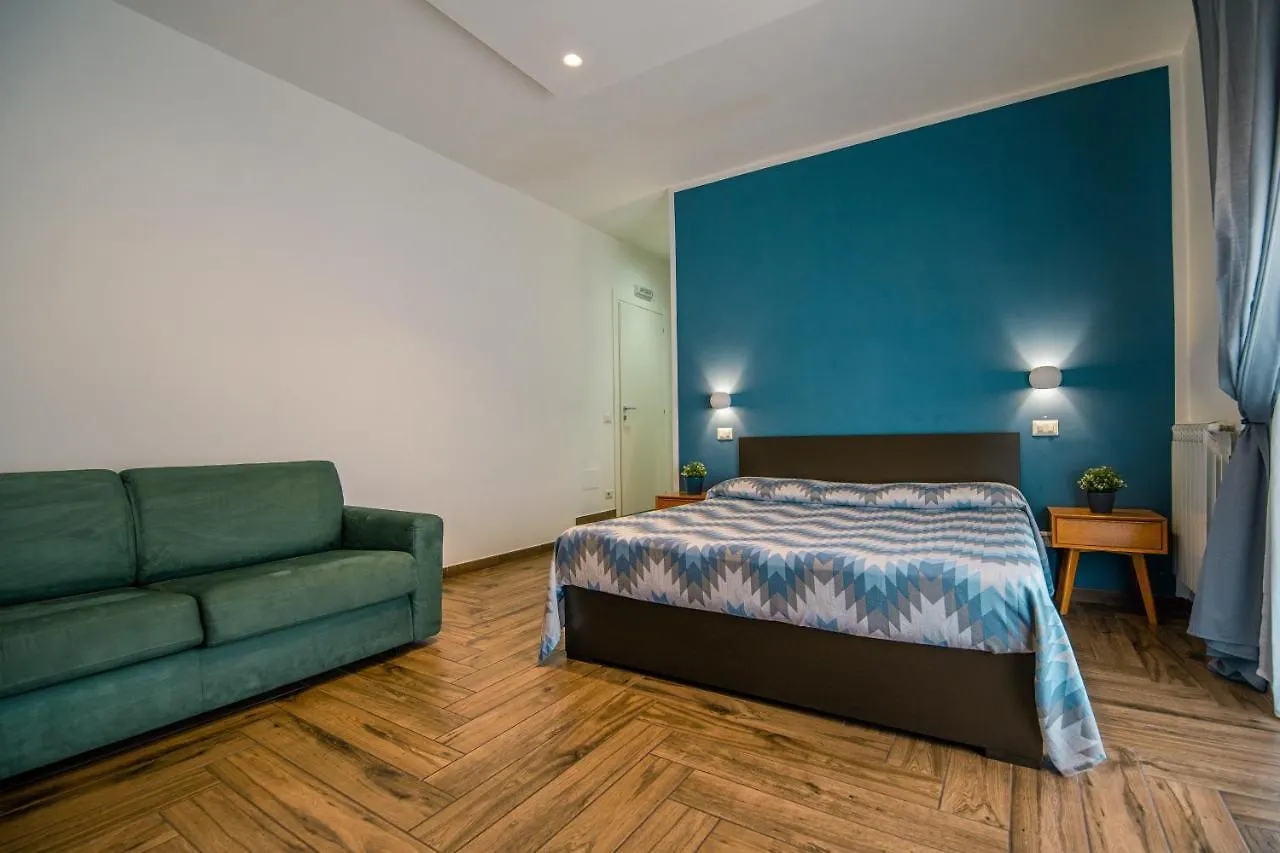 Hub Ferroviario - 12 Posti Letto Per Il Tuo Gruppo A Napoli Con Wifi E Netflix Bed and Breakfast Bed & Breakfast Napels