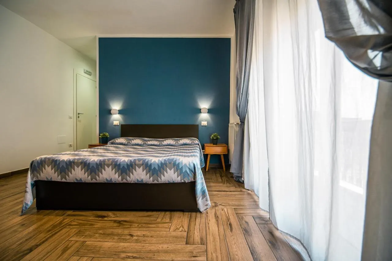 Hub Ferroviario - 12 Posti Letto Per Il Tuo Gruppo A Napoli Con Wifi E Netflix Bed and Breakfast Napels